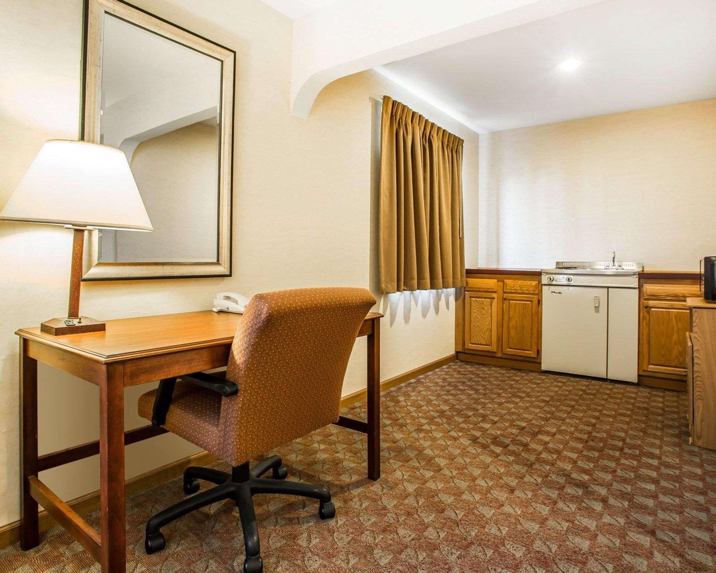 Comfort Inn Van Wert Bagian luar foto