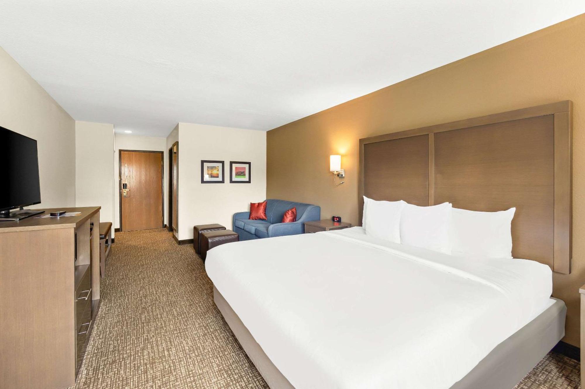 Comfort Inn Van Wert Bagian luar foto