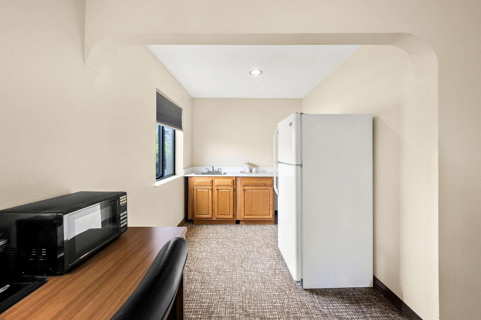 Comfort Inn Van Wert Bagian luar foto