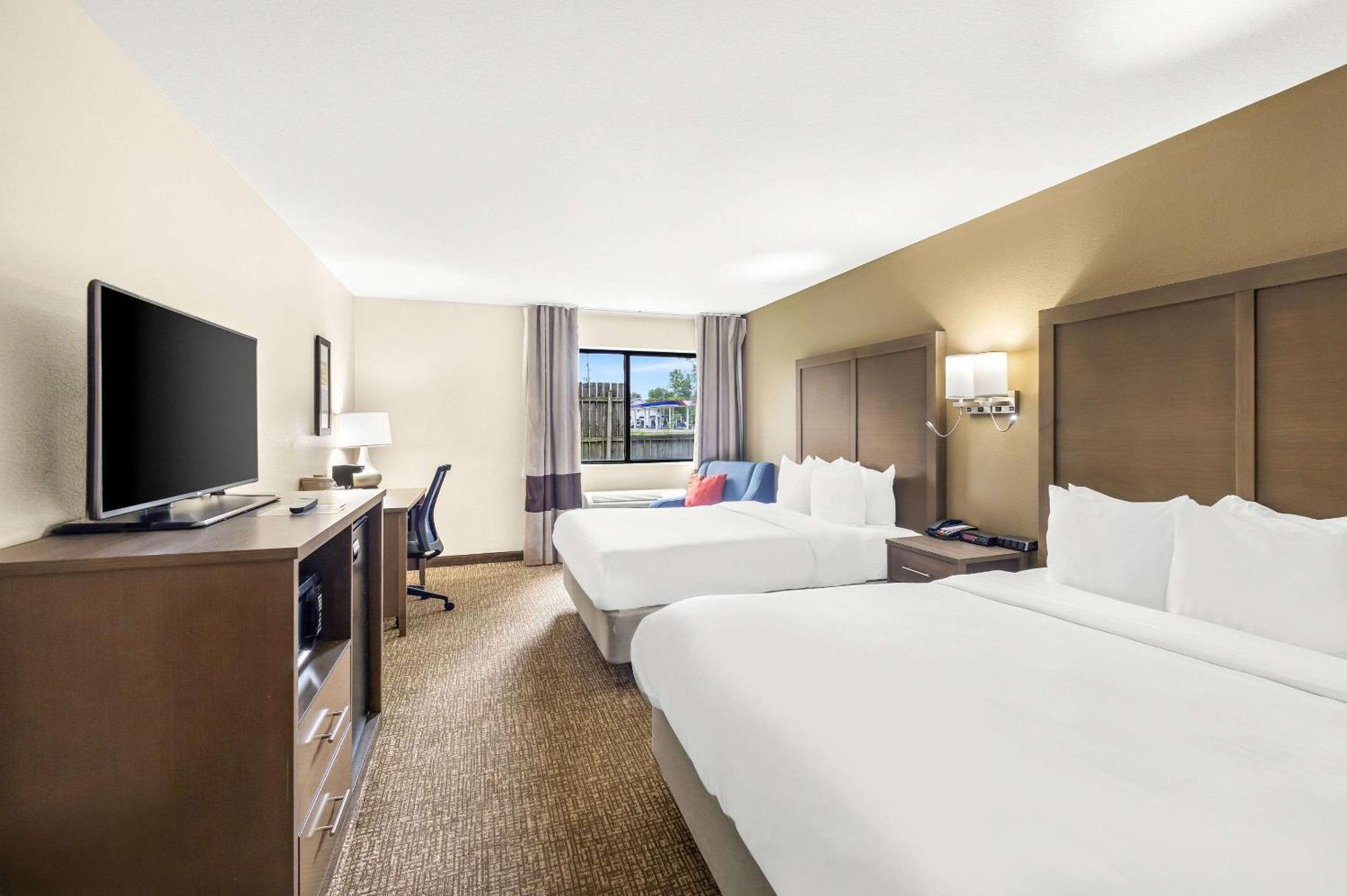 Comfort Inn Van Wert Bagian luar foto