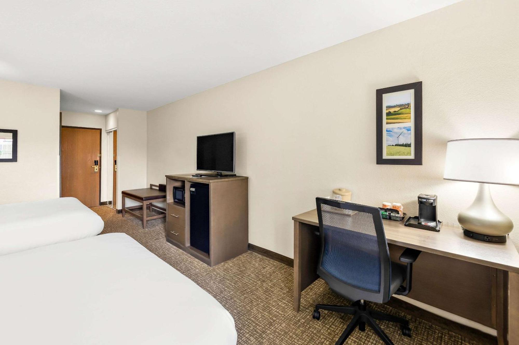 Comfort Inn Van Wert Bagian luar foto