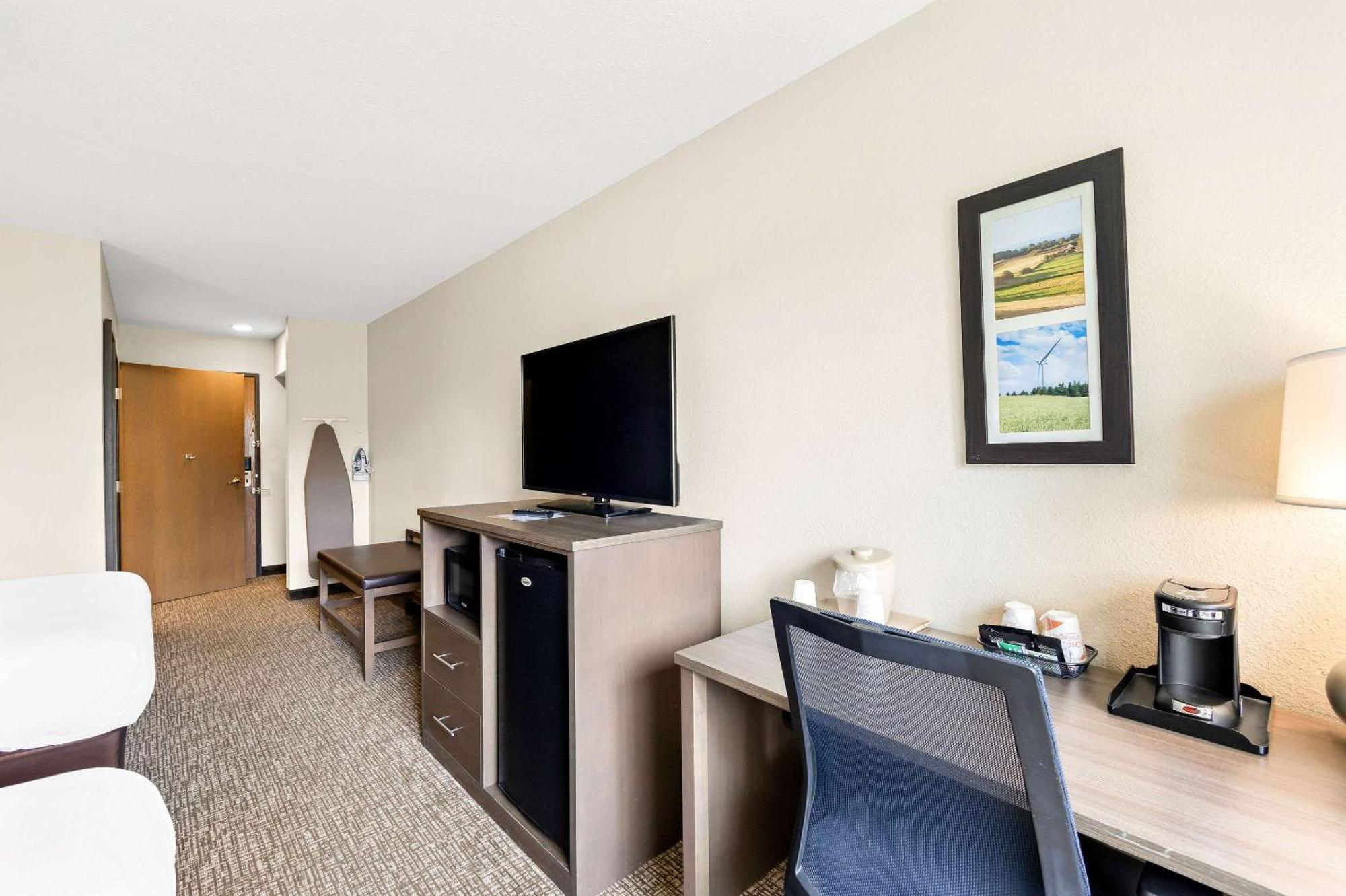 Comfort Inn Van Wert Bagian luar foto