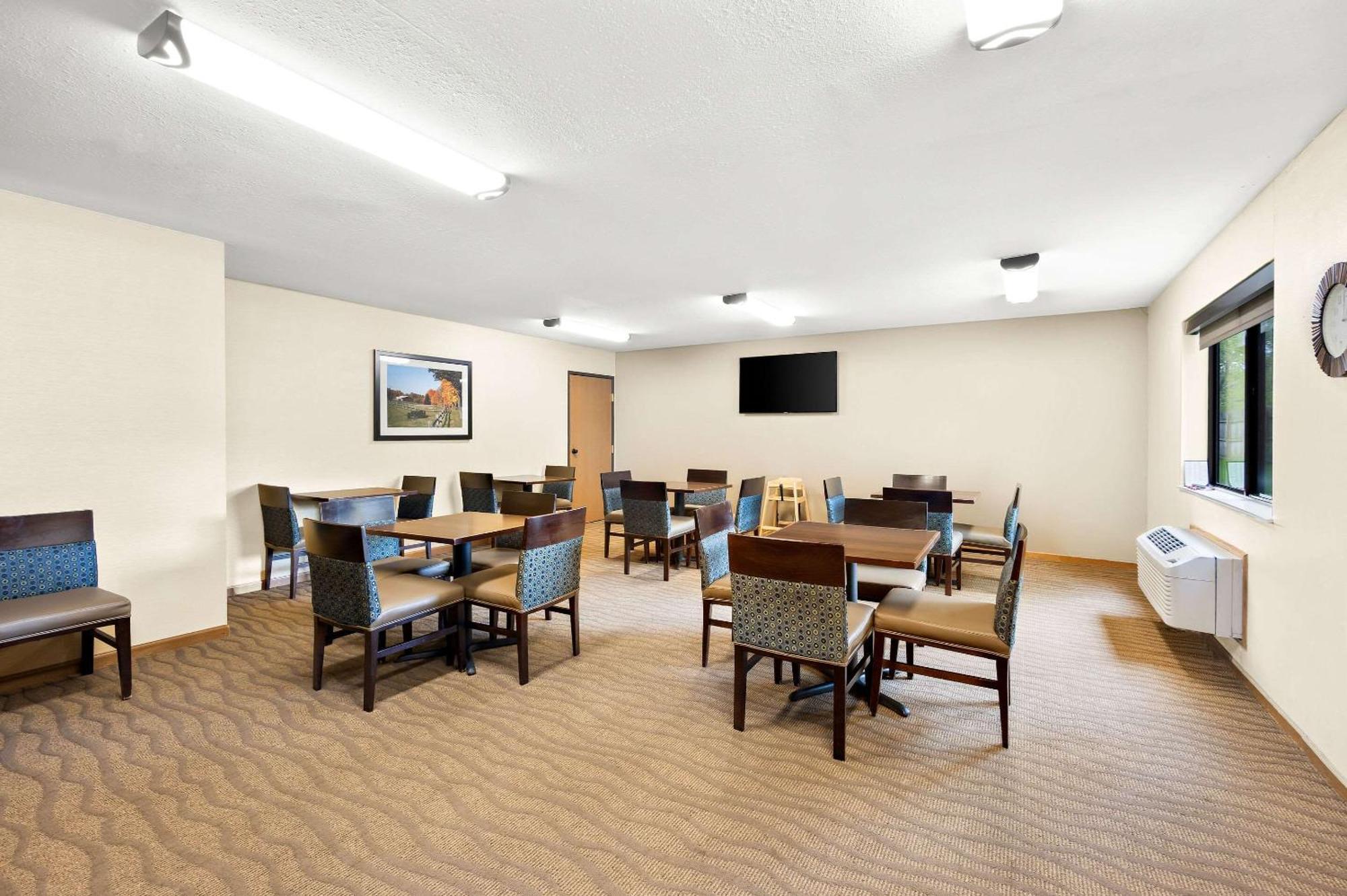 Comfort Inn Van Wert Bagian luar foto