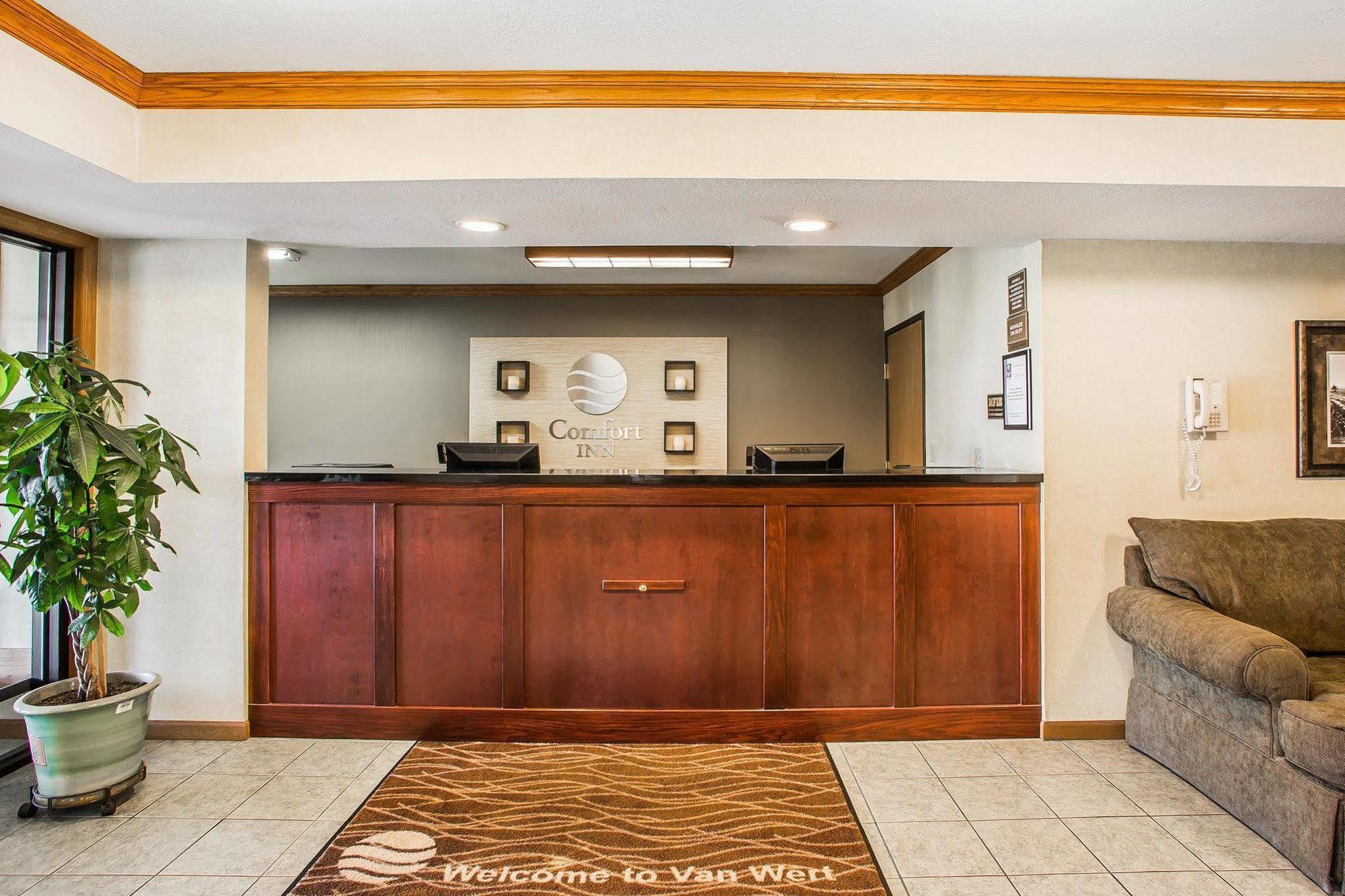 Comfort Inn Van Wert Bagian luar foto