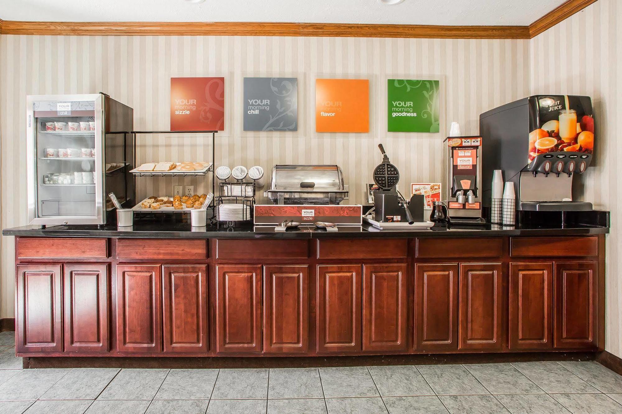Comfort Inn Van Wert Bagian luar foto