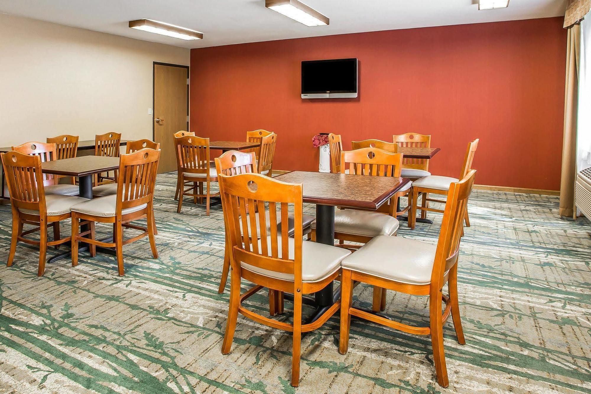 Comfort Inn Van Wert Bagian luar foto