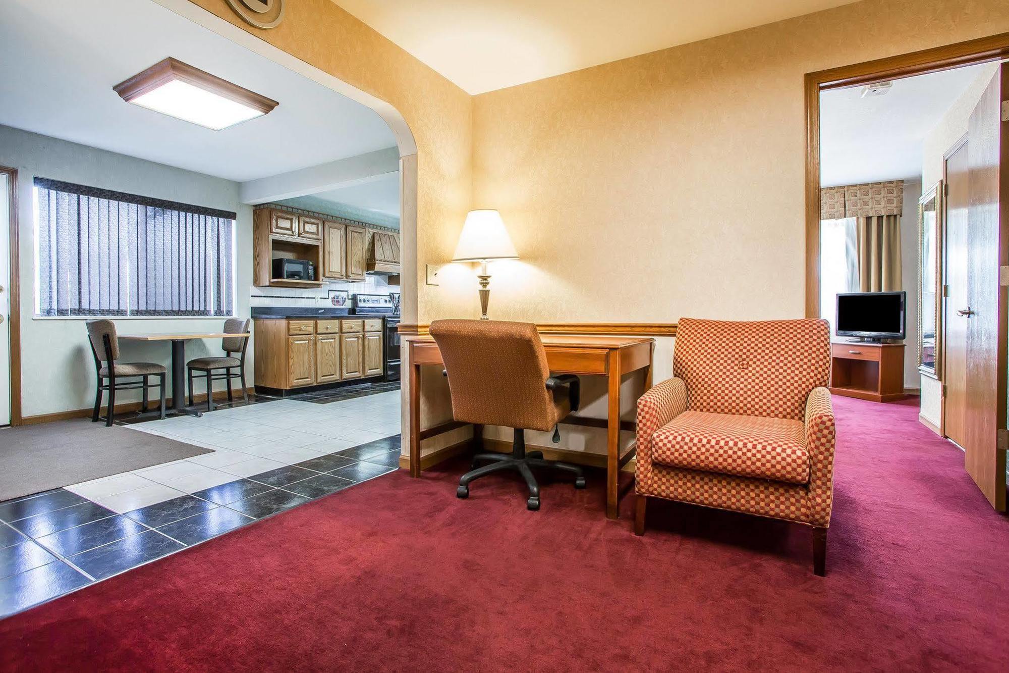 Comfort Inn Van Wert Bagian luar foto